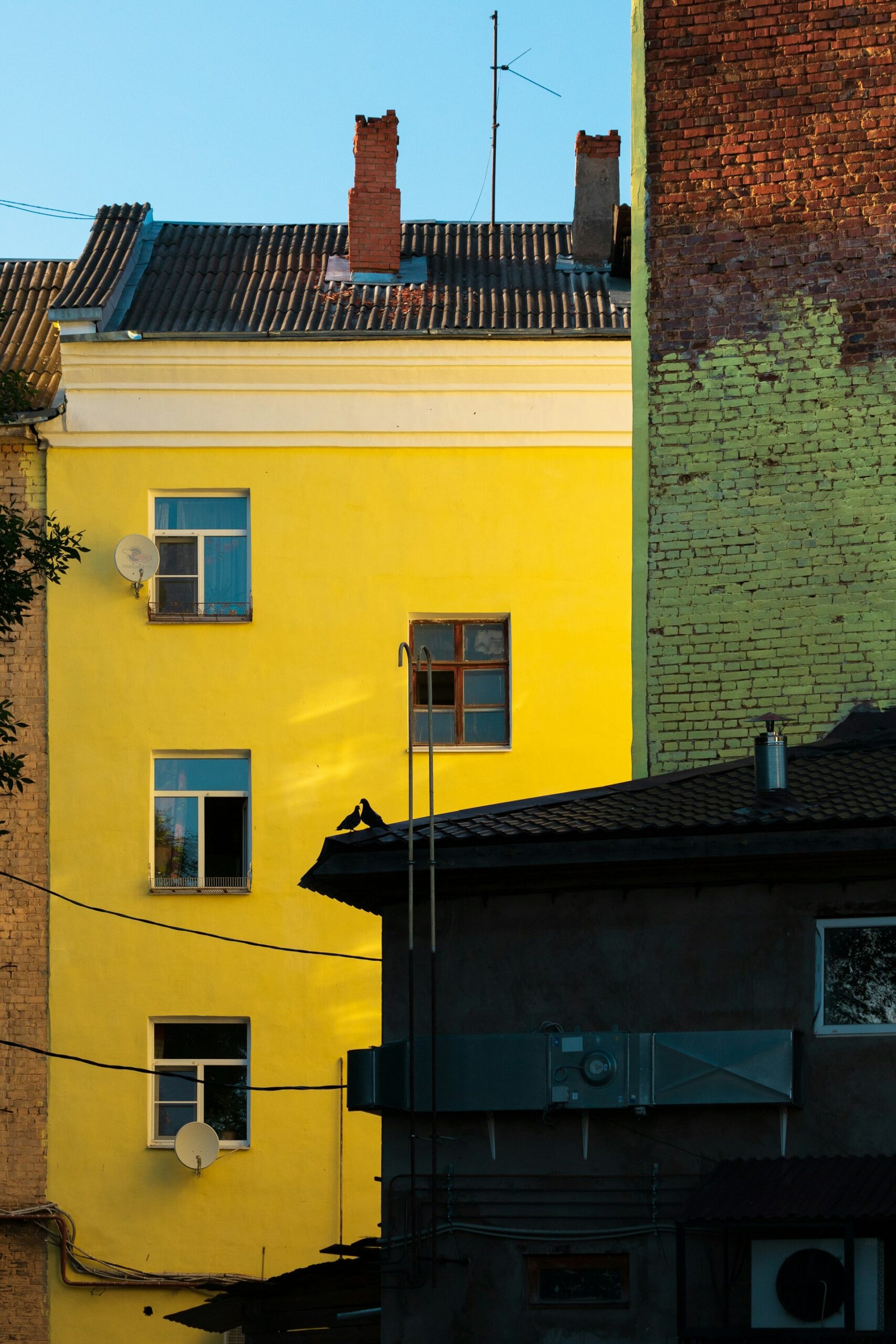 How Much to Paint a Brick House – What Really Goes Into It?