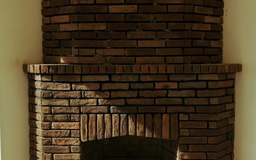 How to Paint a Brick Fireplace White (and Do It the Right Way)