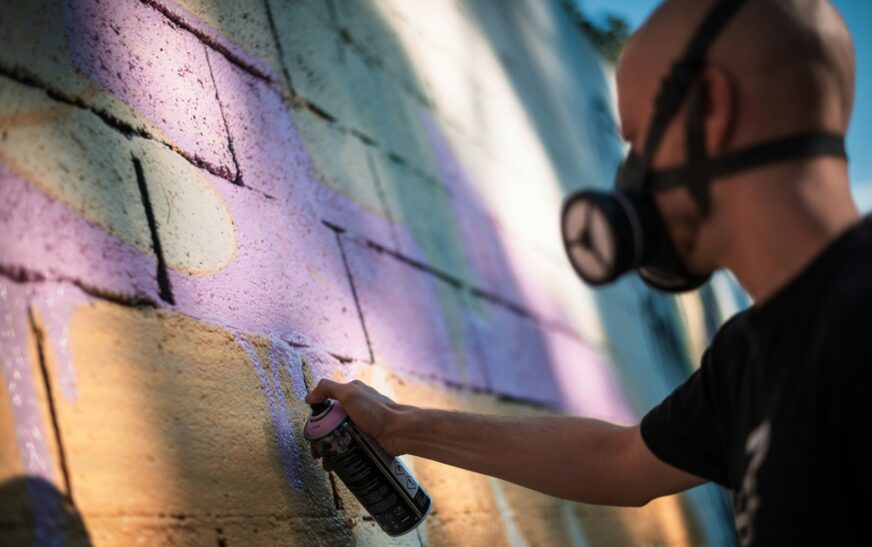 How Do You Get Spray Paint Off Brick? A Step-by-Step Guide to Restoring Brick Surfaces