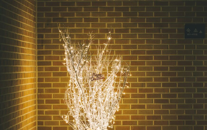 How to Attach Christmas Lights to Brick: A Practical, Damage-Free Guide for Holiday Enthusiasts