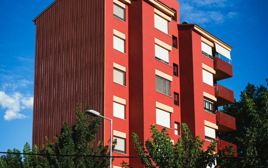 What Paint Goes with Red Brick?